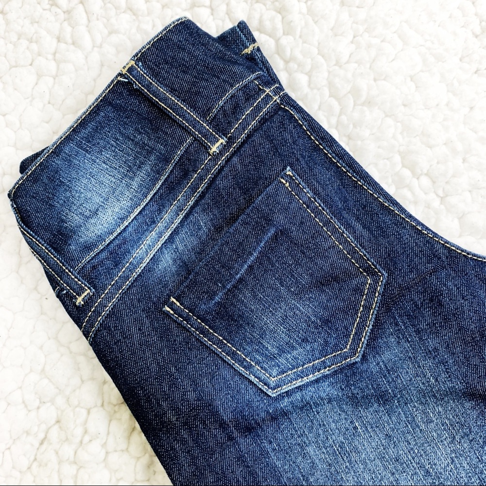 Wide Loop Double Button Jeans - Picture 7 of 8